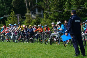 Zawodnicy na starcie Gwieździstego Zlot Rowerowego w Morsku