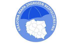 Grafika przedstawiająca mapę Polski, nad którą rozłożony jest parasol oraz napis: Krajowa Mapa Zagrożeń Bezpieczeństwa.