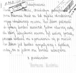 Treść podziękowań: Panie Komendancie, chciałabym podziękować panu Adamowi Szocie za tak szybkie odnalezienie mojego skradzionego roweru. Pan Adam podszedł do sprawy bardzo uważnie. Jestem starszą osobą, dla której odzyskanie roweru było ważną sprawą, ponieważ ułatwia mi poruszanie się po mieście. Pan Adam jest bardzo sympatyczną i życzliwą osobą, za co jestem mu bardzo wdzięczna.