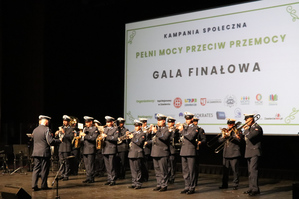 Na zdjęciu widoczna orkiestra Komendy Wojewódzkiej Policji w Katowicach.