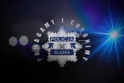 Grafika przedstawiająca policyjną gwiazdę oraz napisy: Pomagamy i chronimy Policja Śląska.