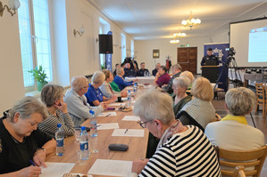 Debata społeczna w Porębie.