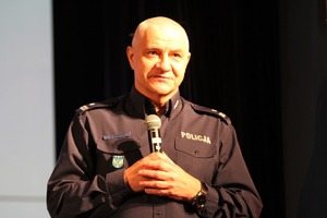 Na zdjęciu widoczny Pierwszy Zastępca Komendanta Powiatowego Policji w Zawierciu podinspektor Paweł Sobota.