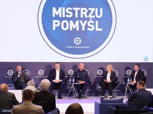 Uczestnicy konferencji dotyczącej kampanii „Mistrzu, pomyśl”.
