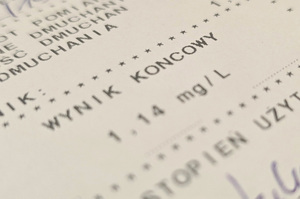 Wydruk badania stanu trzeźwości - wynik 1,14 mg/L.