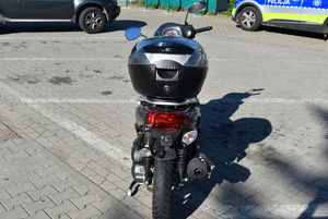 Motorower, który brał udział w zdarzeniu drogowym.